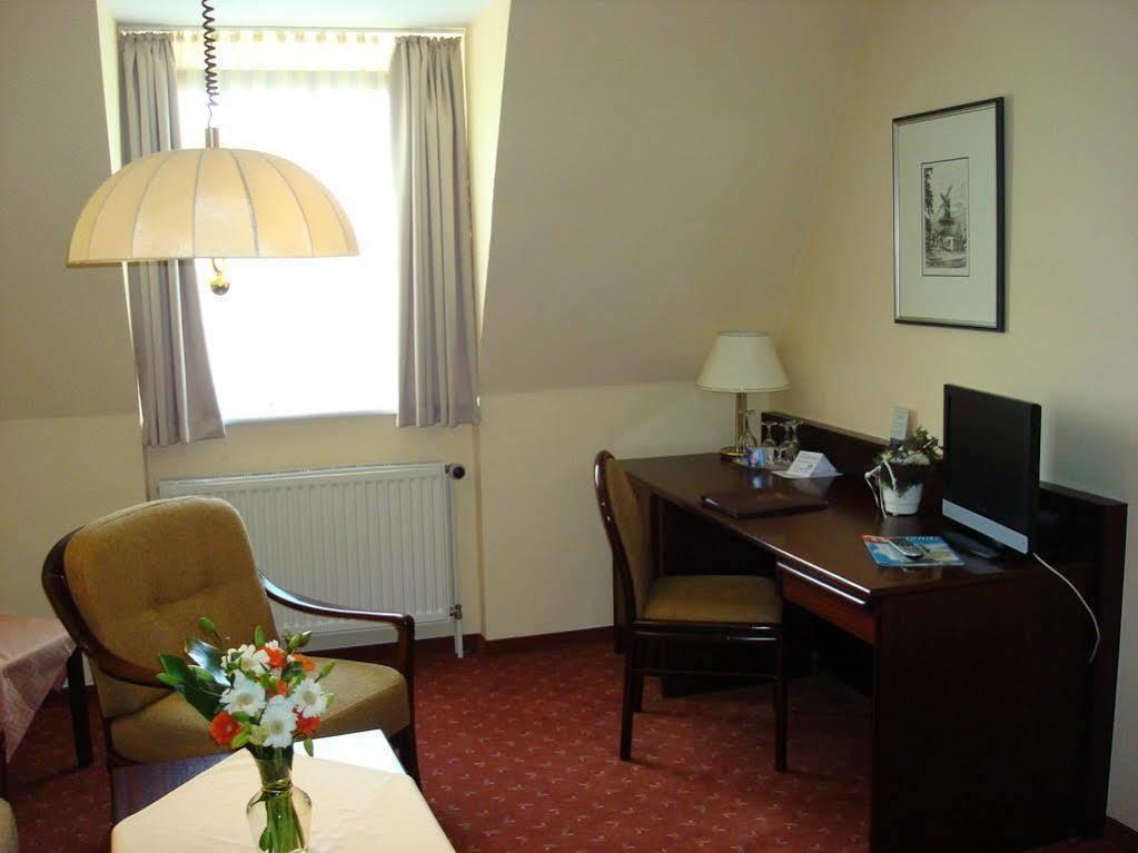 Hotel Stadt Aurich Esterno foto
